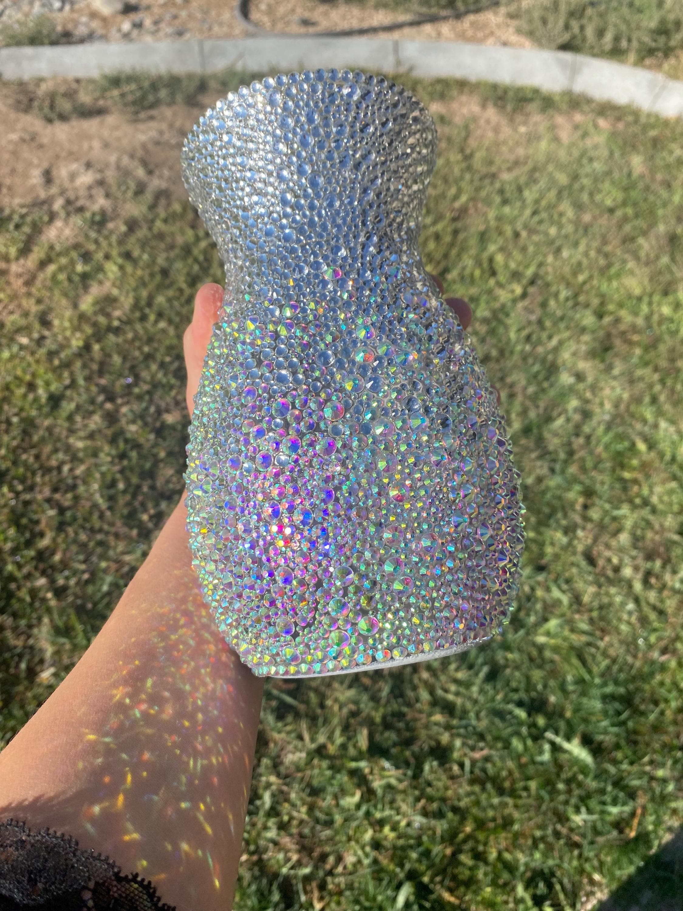 Handmade crystal rhinestone vase — photograph 1 of 7