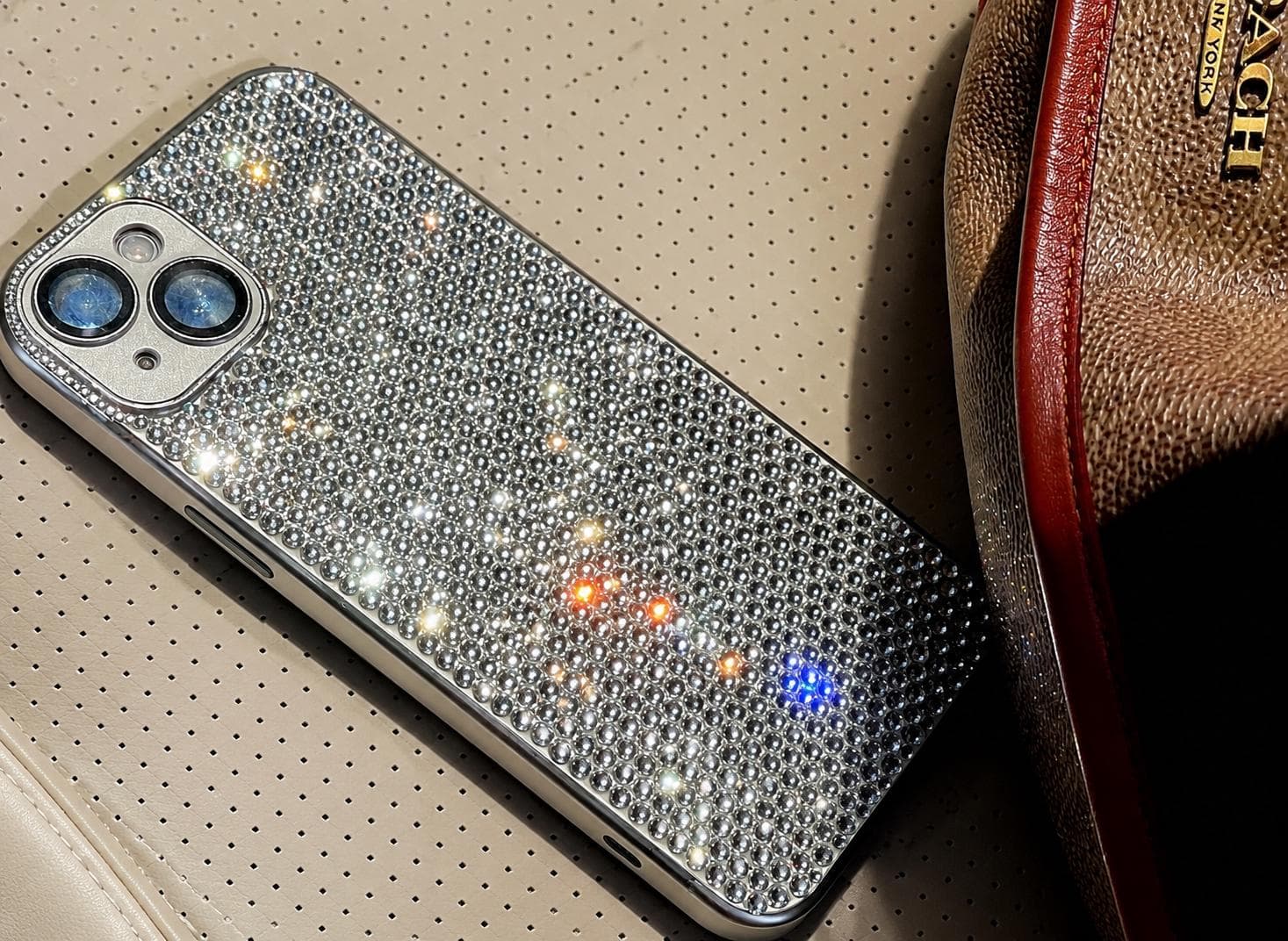Bling luxury crystal iPhone case — photograph 1 of 10