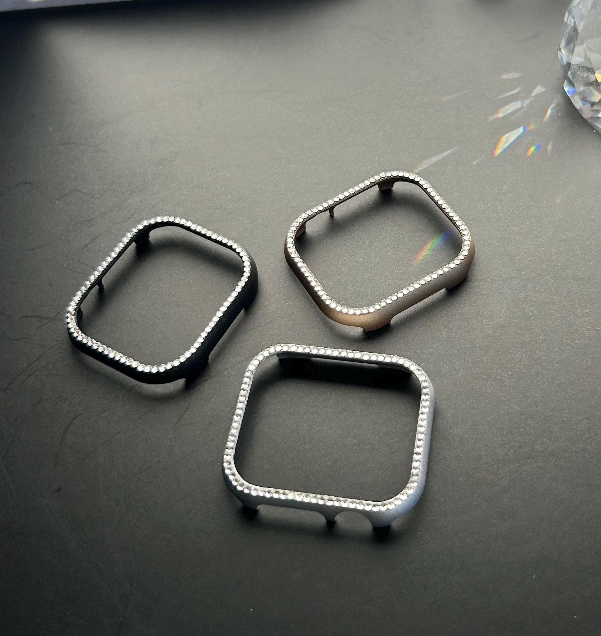 Silver stainless steel Apple watch case — photograph 1 of 10